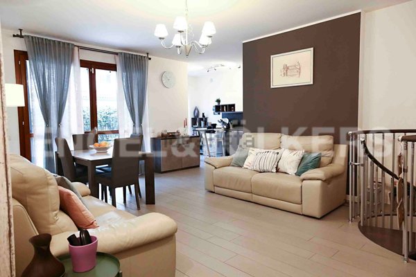 appartamento in vendita ad Assago