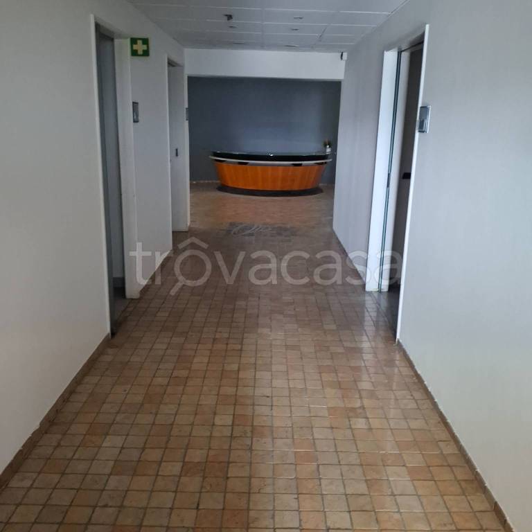 ufficio in vendita ad Assago