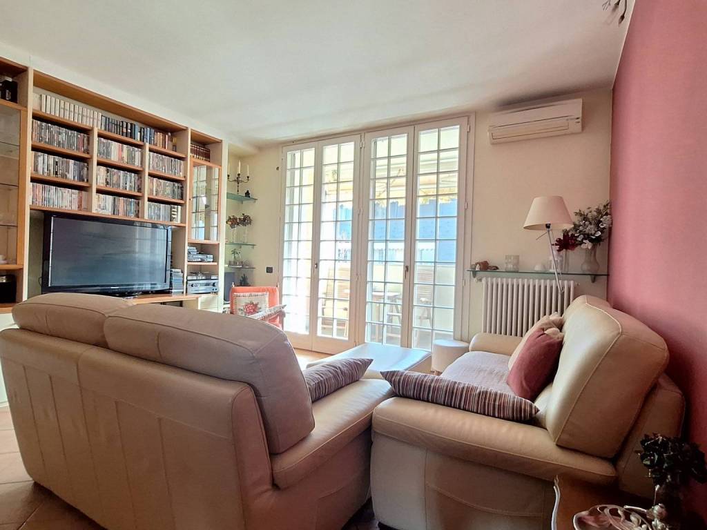 appartamento in vendita ad Assago