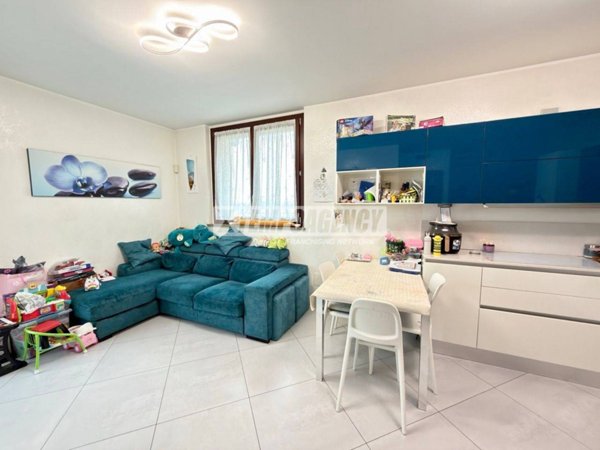 appartamento in vendita ad Assago