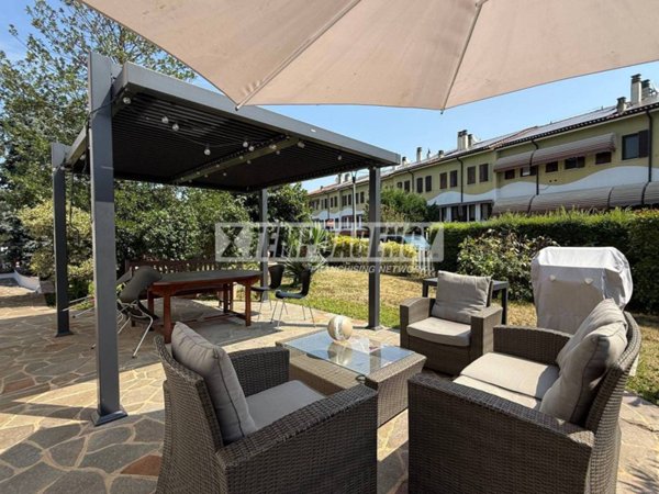 casa indipendente in vendita ad Assago