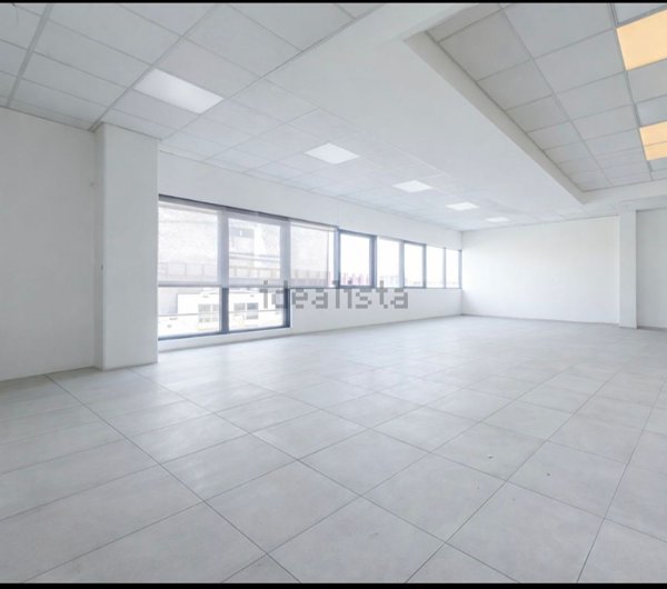 ufficio in vendita ad Assago