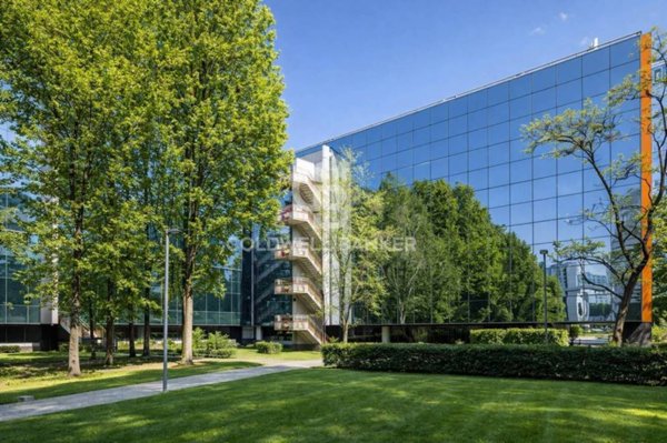 ufficio in vendita ad Assago