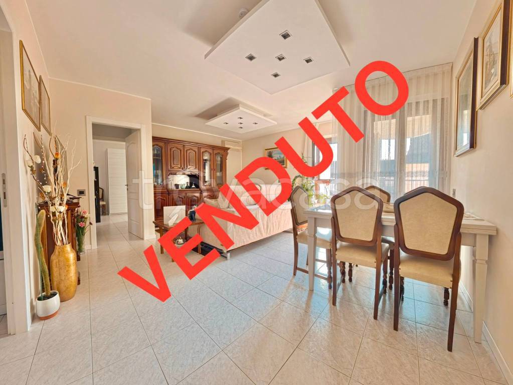 appartamento in vendita ad Assago