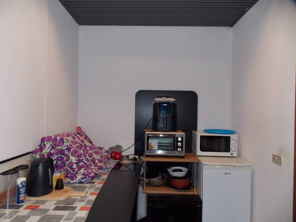 ufficio in vendita ad Assago