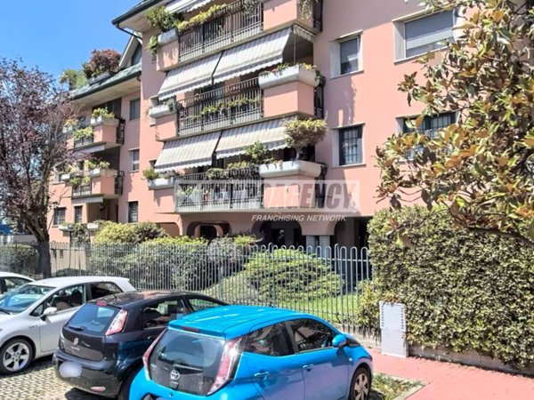 appartamento in vendita ad Assago