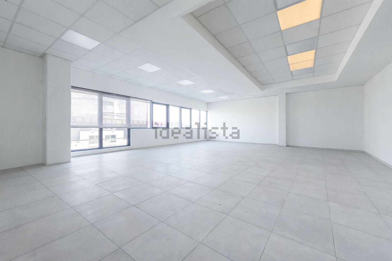 ufficio in vendita ad Assago