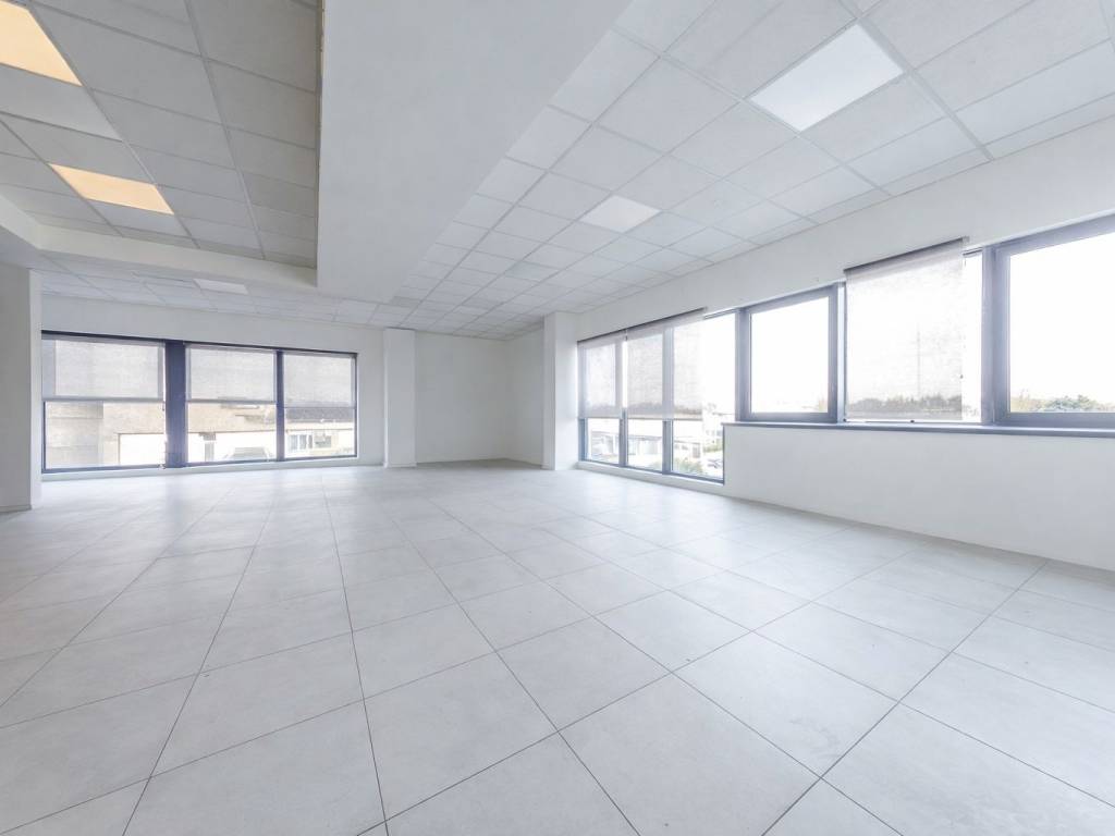 ufficio in vendita ad Assago