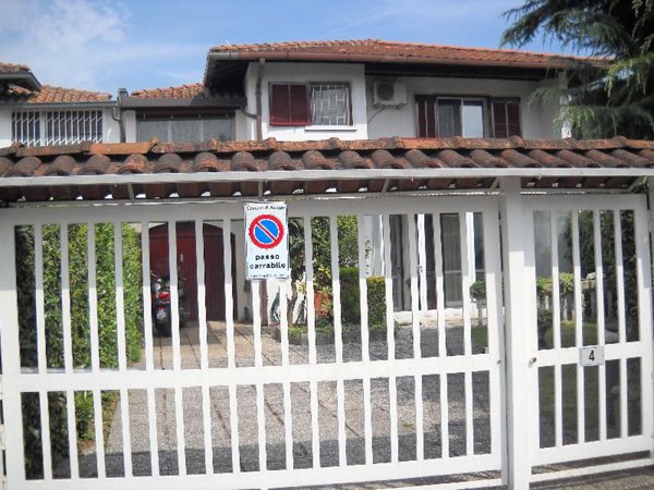 casa indipendente in vendita ad Assago