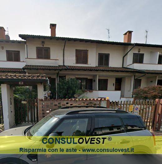 casa indipendente in vendita ad Assago