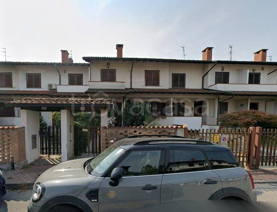 casa indipendente in vendita ad Assago