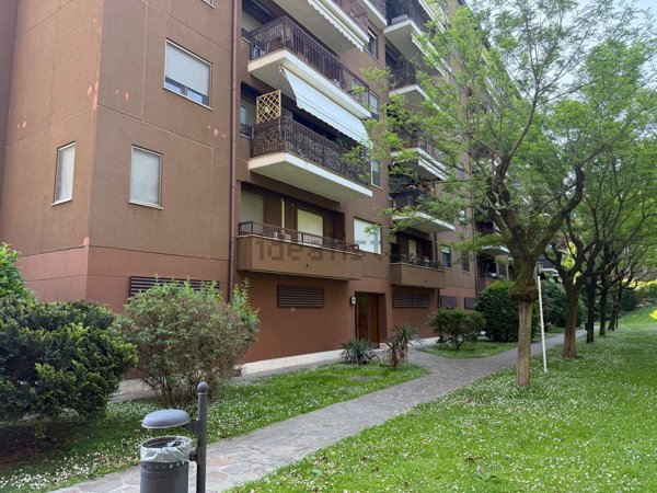 appartamento in vendita ad Assago