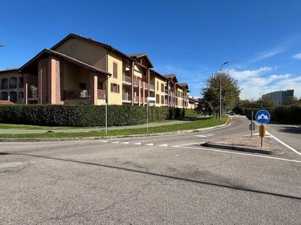 appartamento in vendita ad Assago