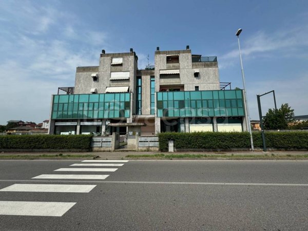 ufficio in vendita a Bareggio