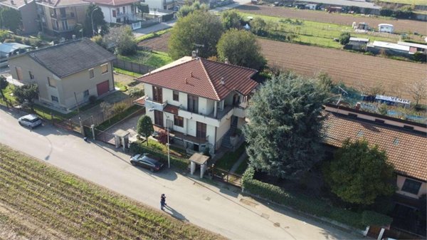 appartamento in vendita a Bareggio