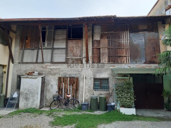 appartamento in vendita a Bareggio
