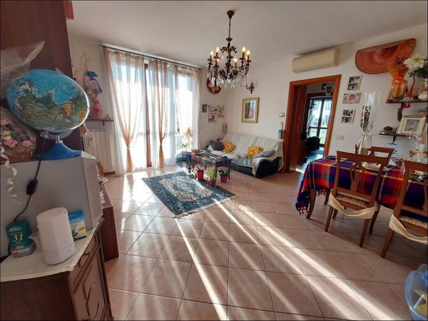 appartamento in vendita a Bareggio