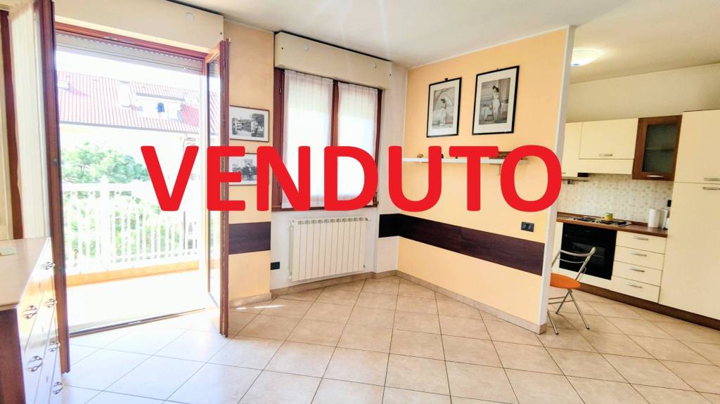 appartamento in vendita a Bareggio