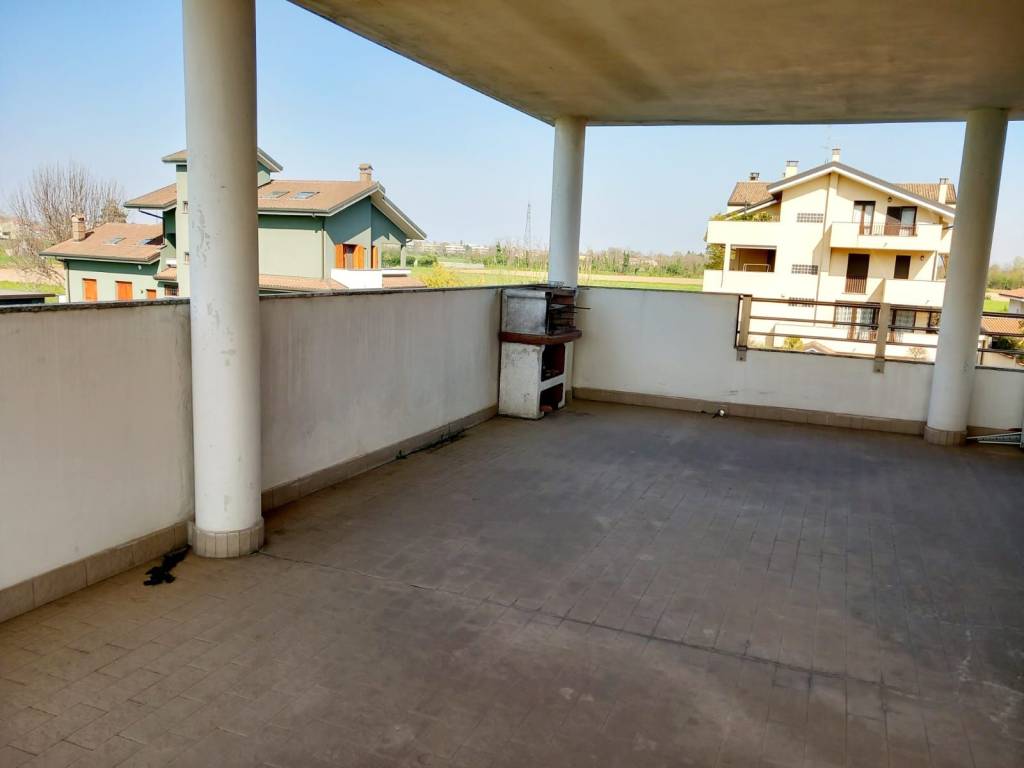 appartamento in vendita a Bareggio