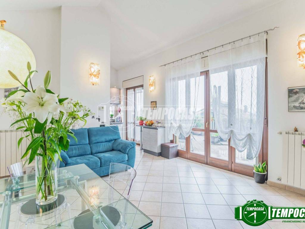 appartamento in vendita a Bareggio