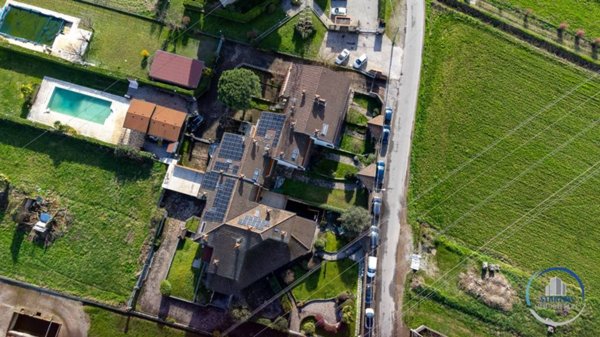 casa indipendente in vendita a Bareggio