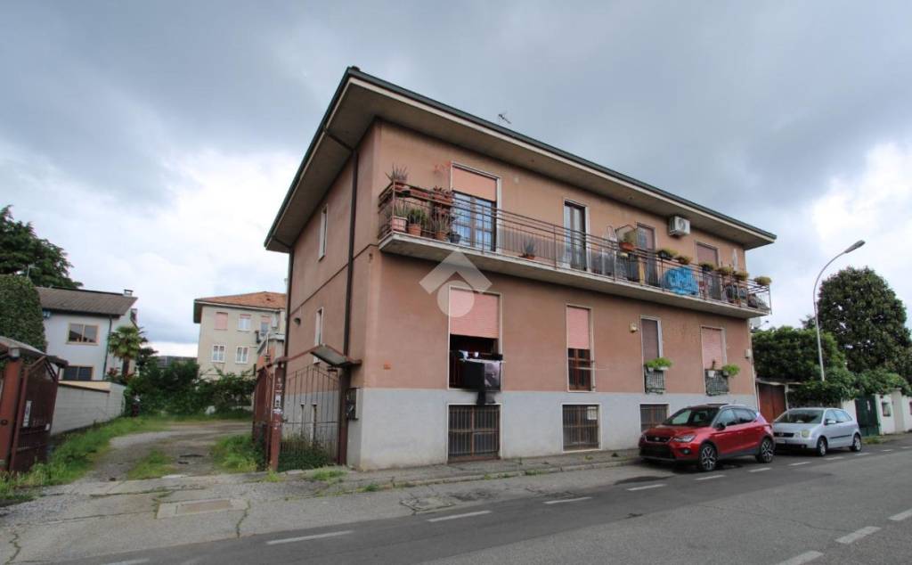 appartamento in vendita a Bareggio
