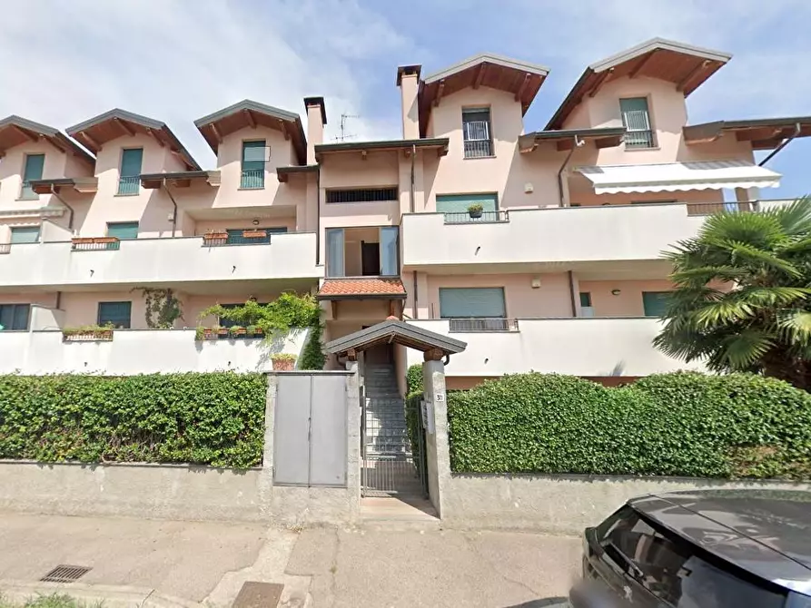 appartamento in vendita a Bareggio