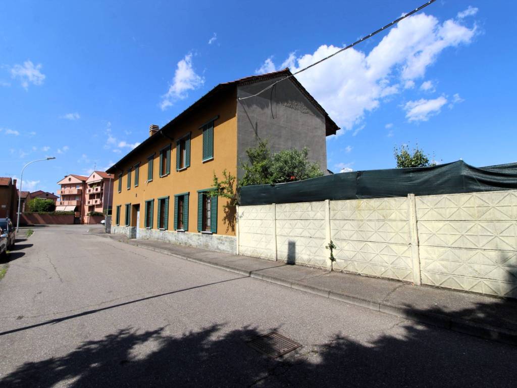 appartamento in vendita a Bareggio