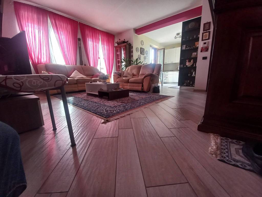 appartamento in vendita a Bareggio