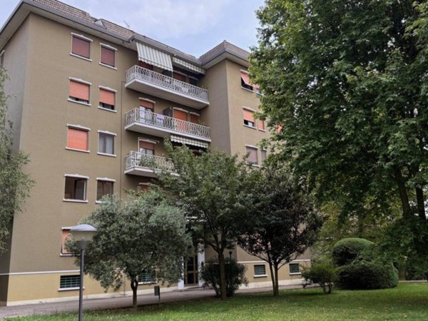 appartamento in vendita a Bareggio