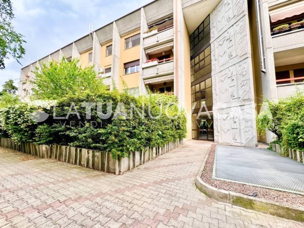 appartamento in vendita a Bareggio