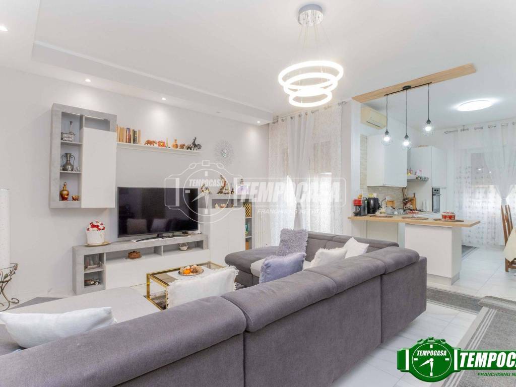 appartamento in vendita a Bareggio