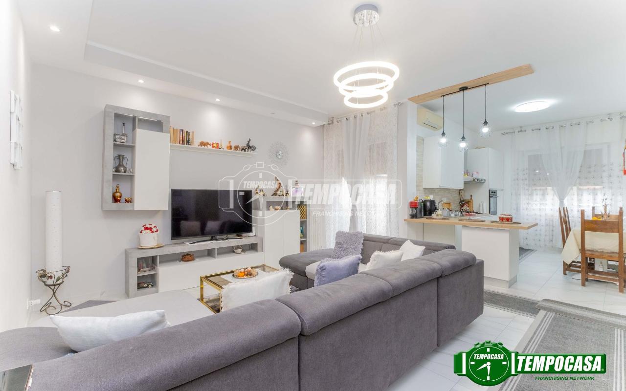 appartamento in vendita a Bareggio