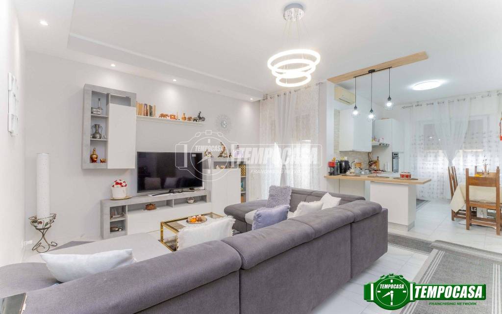 appartamento in vendita a Bareggio