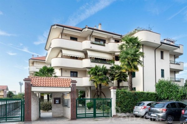 appartamento in vendita a Bareggio