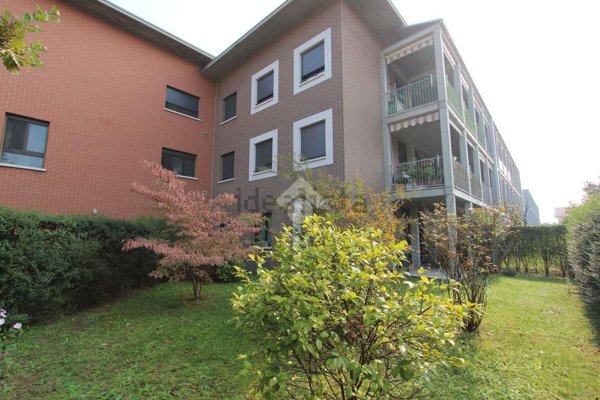 appartamento in vendita a Bareggio