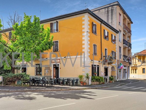 negozio in vendita a Bareggio