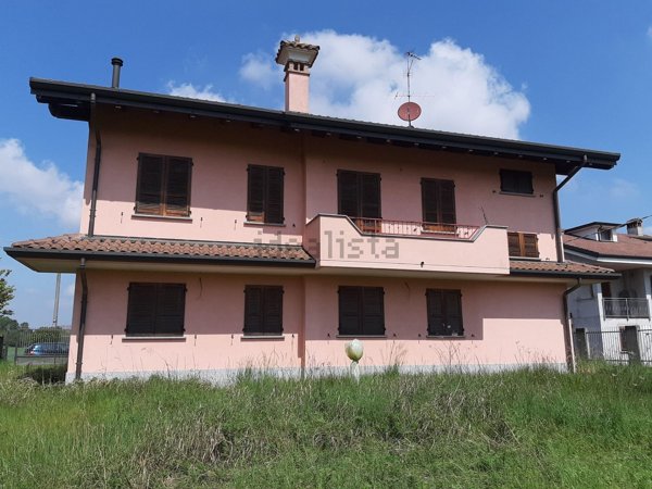 appartamento in vendita a Bareggio