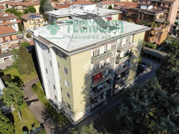 appartamento in vendita a Bareggio