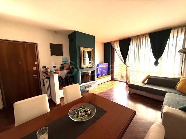 appartamento in vendita a Bareggio