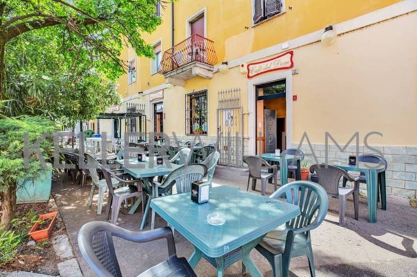 negozio in vendita a Bareggio