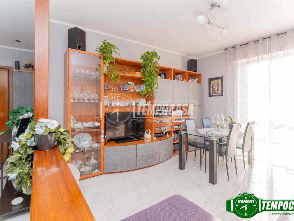 appartamento in vendita a Bareggio