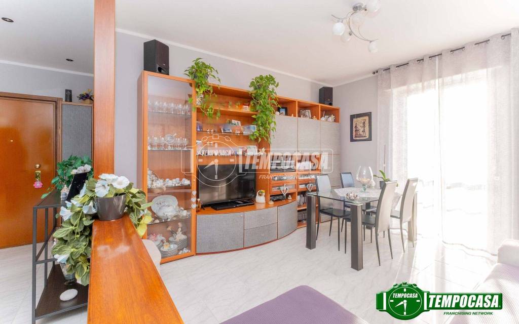 appartamento in vendita a Bareggio