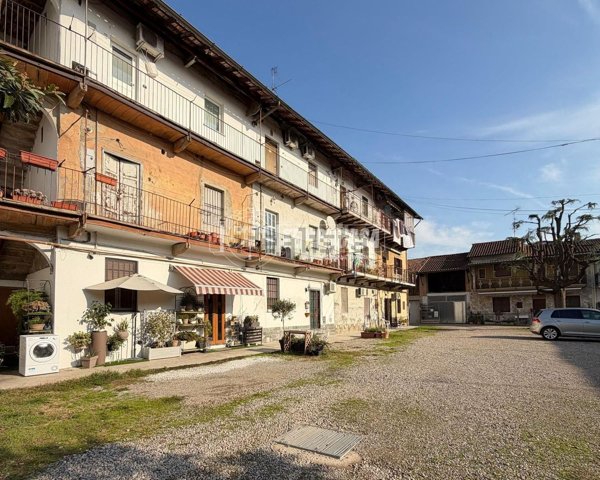 appartamento in vendita a Bareggio