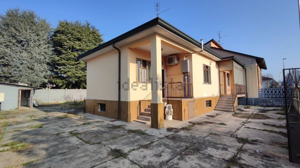 appartamento in vendita a Bareggio