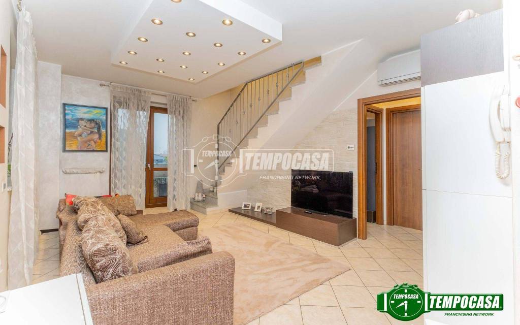 appartamento in vendita a Bareggio