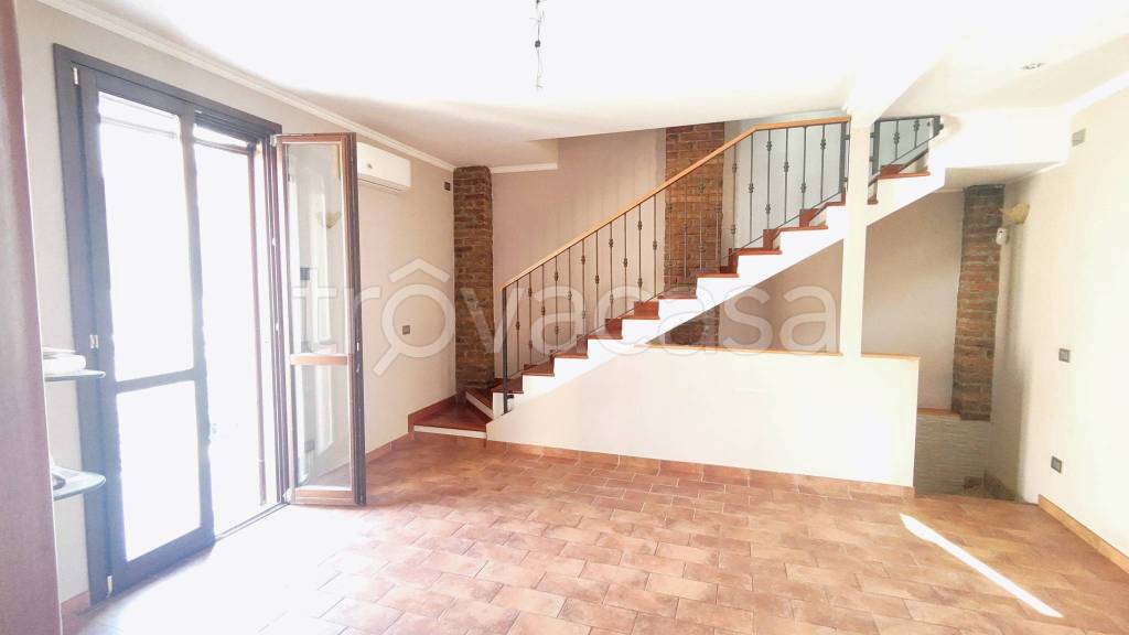 casa indipendente in vendita a Bareggio