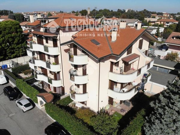 appartamento in vendita a Bareggio