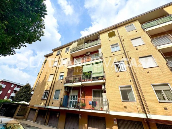 appartamento in vendita a Bareggio