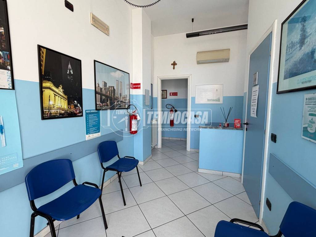 ufficio in vendita a Bareggio